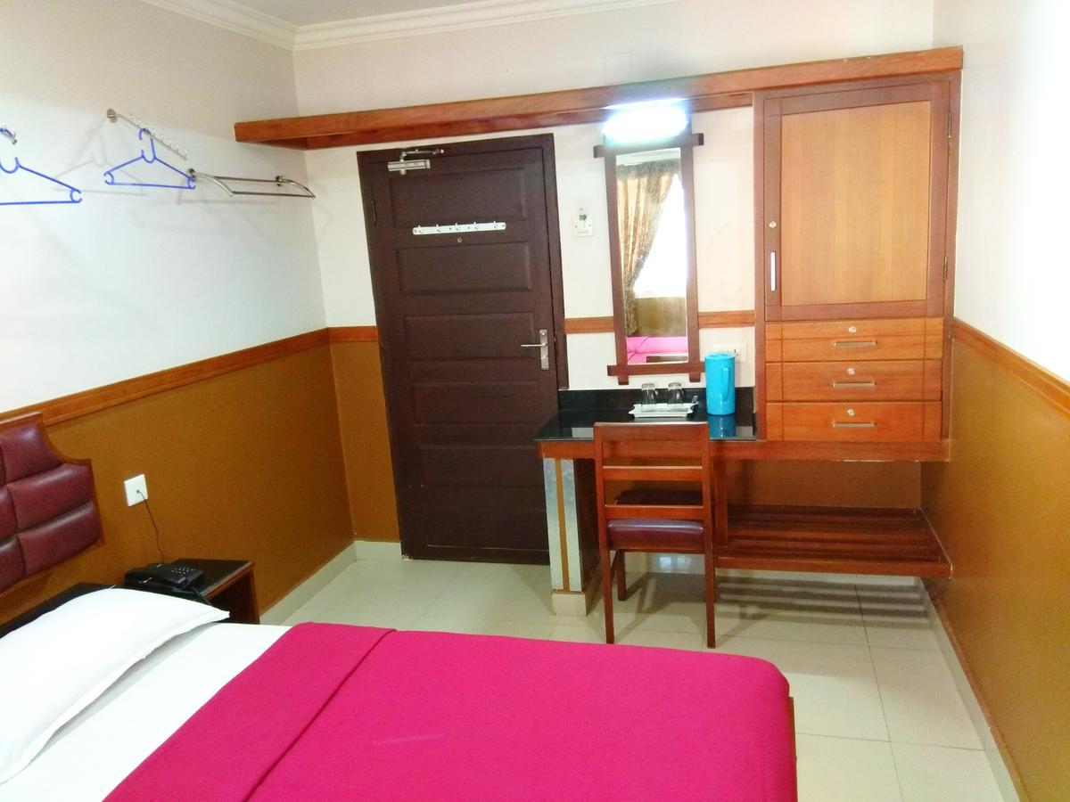 枫叶丽晶酒店 Kochi 外观 照片