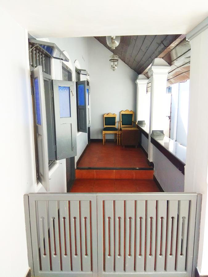 枫叶丽晶酒店 Kochi 外观 照片