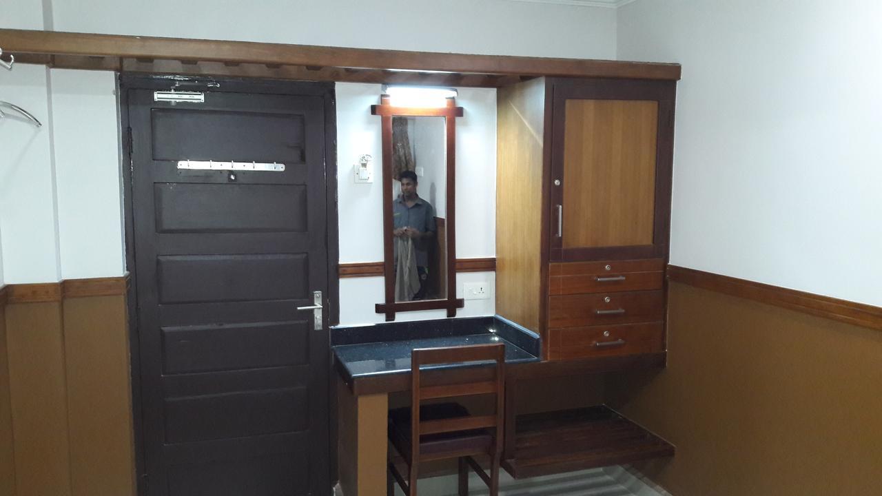 枫叶丽晶酒店 Kochi 外观 照片