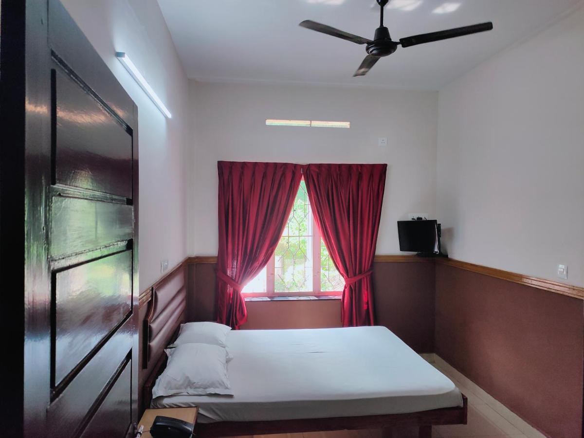 枫叶丽晶酒店 Kochi 外观 照片